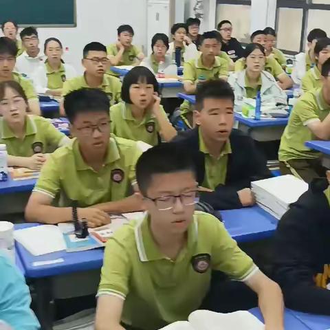 踔厉奋发 笃行不怠—— 高一（9）班军训记（六）