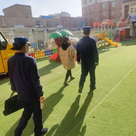 金睿家欢迎消防大队安全检查