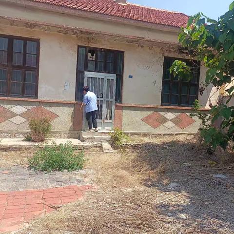 玉皇庙村网格员四闲场所排查工作