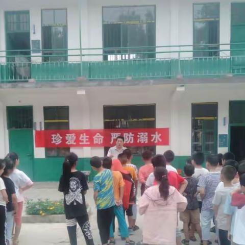 桑庄镇西营小学开展“珍爱生命预防溺水”集中教育及集体签名活动