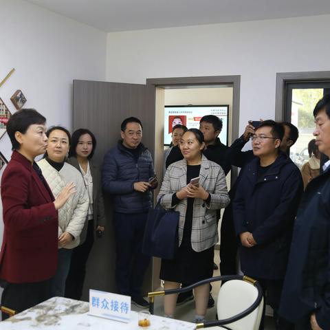 龙亭区人大调研组到农场人大代表联络站考察人大联络站建设和全过程人民民主工作