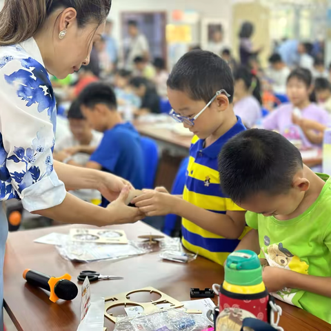 20240718晴雪园社区青少年“科普月”系列活动——组装垃圾除尘器