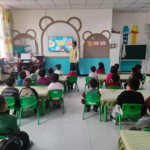 “甜甜的奶茶，暖暖的爱”——高昌区第四幼教集团木纳尔分园冬日主题活动