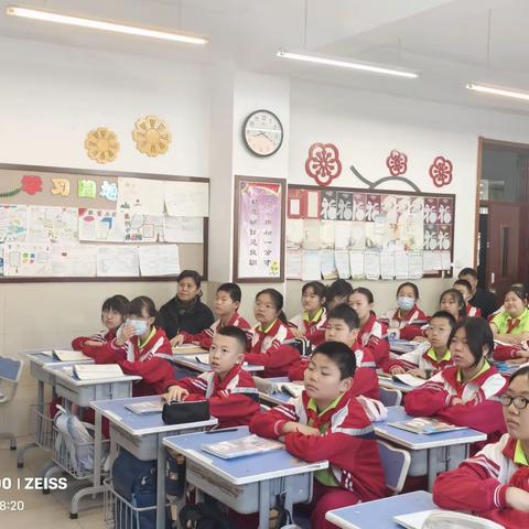 教学视导  促课标落地  助教师成长