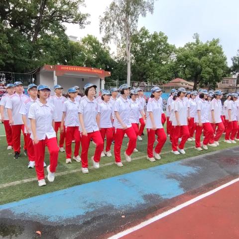 烈日铸军魂 风雨砺青春——龙岩市高级中学九年（4）班军训纪实