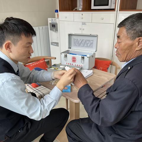 【美丽五月，致敬港湾劳动者】建行惠安苑支行