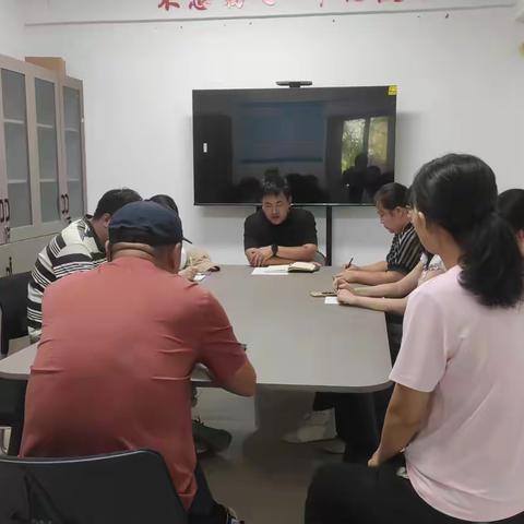 幸福里社区深化开展扫黑除恶专项斗争行动