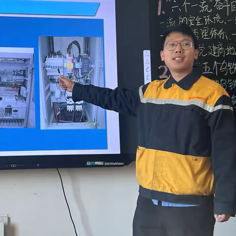 伊宁通信车间每月一星——李坤