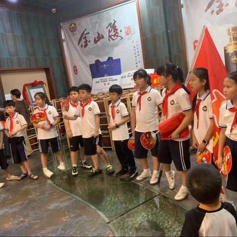 一起探索酒厂背后的故事