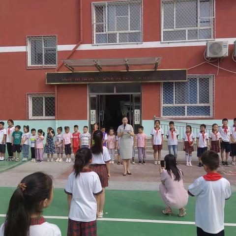 保定市物探中心学校第五分校——受灾学生捐赠仪式