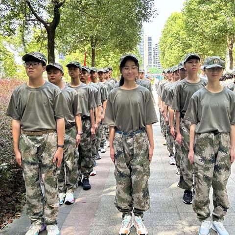 军训开训啦——年少正当时，青春待起航