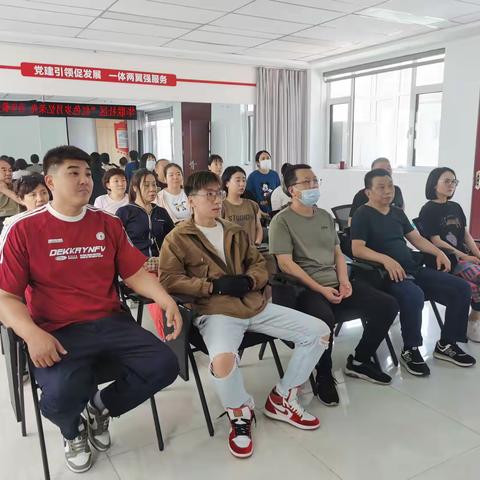 “红色岁月忆荣光，百年薪火照初心”华联社区退役军人参加迎七一主题活动