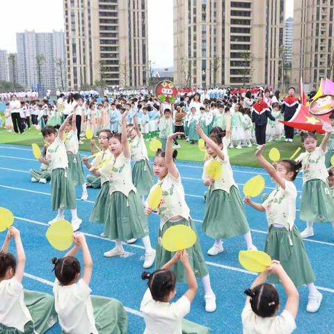 忆往昔 展未来——文昌小学204班学期总结