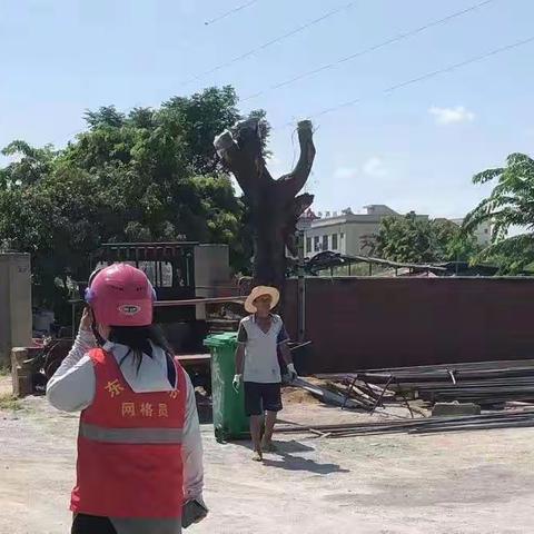 永安社区网格员开展大气污染防治宣传及排查