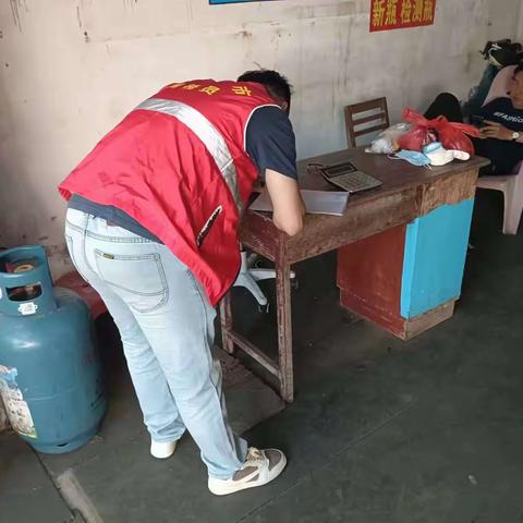 永安社区网格员开展瓶装液化石油气安全知识宣传活动