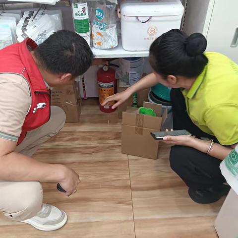 永安社区开展“消防安全进万家”入户宣传