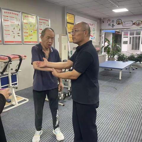 专家引领促提升 凝神聚力谋新篇——省残疾人康复协会专家莅临指导工作