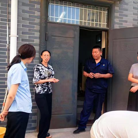 【接诉即办】找到了漏水点，化解了居民愁 ---------东城花园社区邻里矛盾调解工作