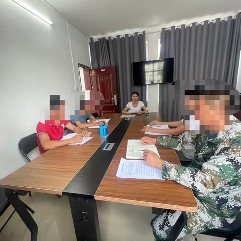 白沙县司法局元门司法所组织社区矫正对象集中学习《中华人民共和国反有组织犯罪法》