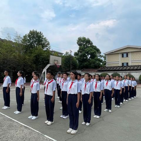 军训，最闪亮的青春！