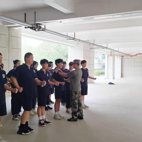 军训正当时 青春洒汗水——长沙外国语学校K2306班军训第五天纪实