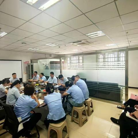 张家口农商银行小贷中心例会与贷审会