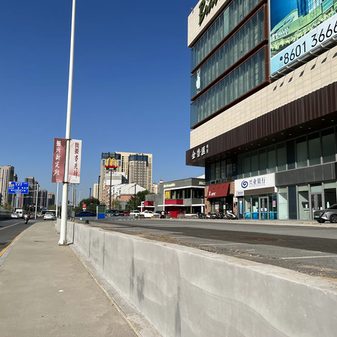 服务保障 助力沈马 ——浑河站东街道路长上路为沈马赛事保驾护航