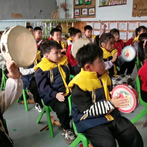 南皮一幼大二班元旦亲子同乐会            邀请函