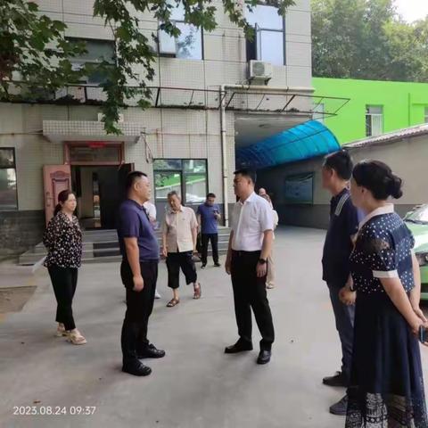 排查不松懈  筑牢安全线--区级领导前往小寨路街道办事处走访调研房屋安全隐患排查整治工作