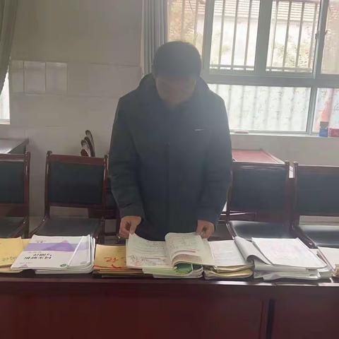 作业展评树榜样 见贤思齐促成长——丁家中心小学作业展评活动