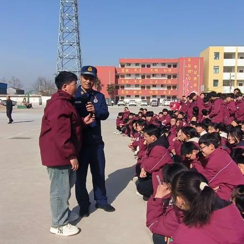 校园消防演练暨安全培训会——陶城镇初级中学消防安全演练纪实