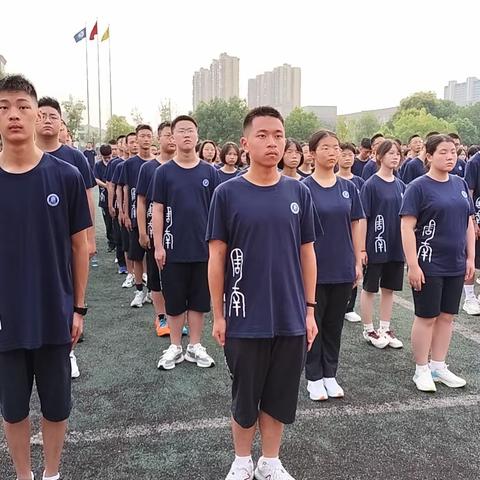 学军人之风采，强自身之素质——周南中学新高一2307班