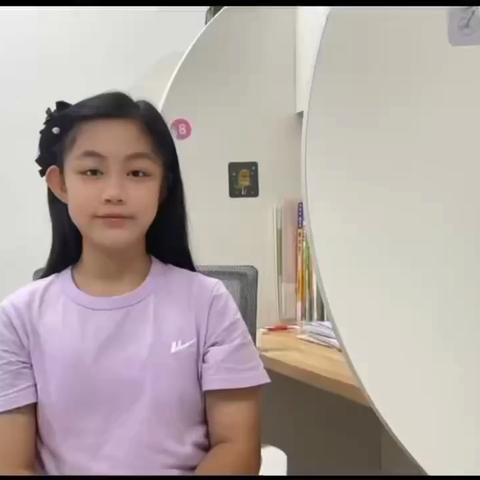 《镜语叙师事 暖言致师恩》—东凤二中学子教师节祝福