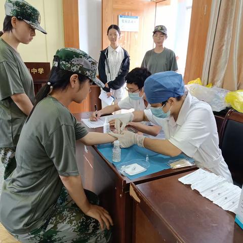 浏阳市第四中学高一新生军训——新的征程