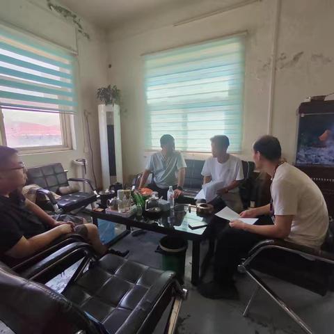 运输中心维修科到汽修厂开展夏季高温天气安全检查工作