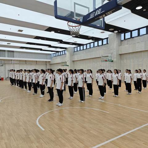 军训正当时,青春洒汗水。—2224班军训第三天