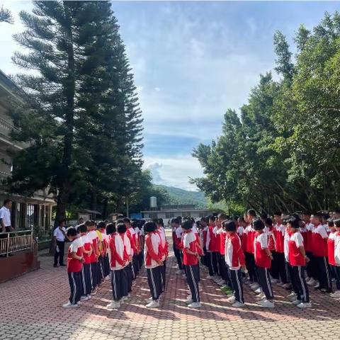 家校共育—者后中学开放活动