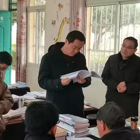 以检查促规范，以督导提质量 ——张林镇中心校学校管理工作校校行活动(大陈营小学站)