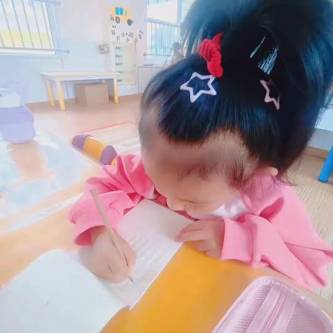 阳光幼儿园朵朵三班