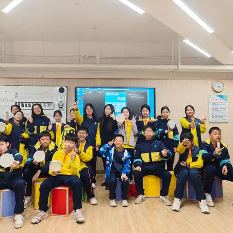 奥尔夫音乐社团 “奏响心灵旋律，绘就音乐华彩”