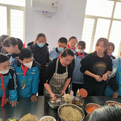 “美味课堂”临河区第三小学六（六）班李雅晴