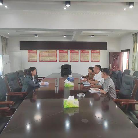 县委常委、组织部部长周爱花深入株良镇督导调研防返贫监测帮扶工作