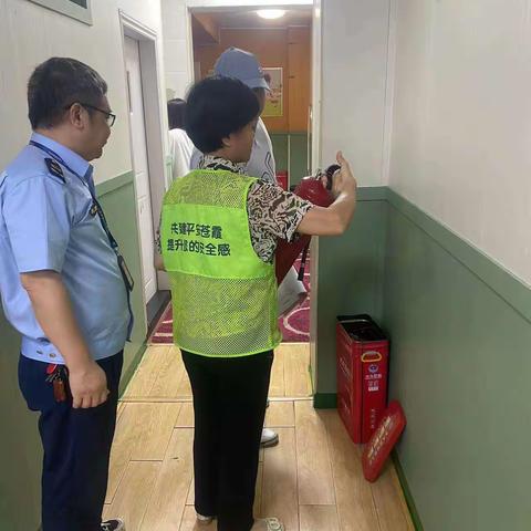 苍霞新城社区开展校外托管消防安全大检查