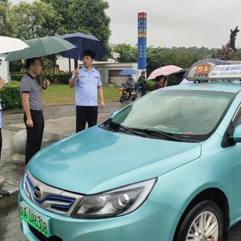 迅速行动  周密部署 交通运输局旅游客运市场秩序专项整治活动拉开帷幕