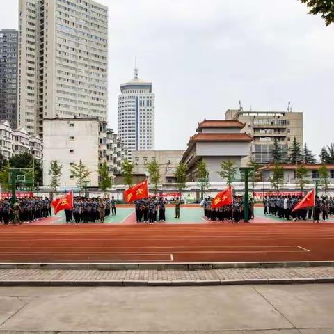 以军训之名，赴青春之约