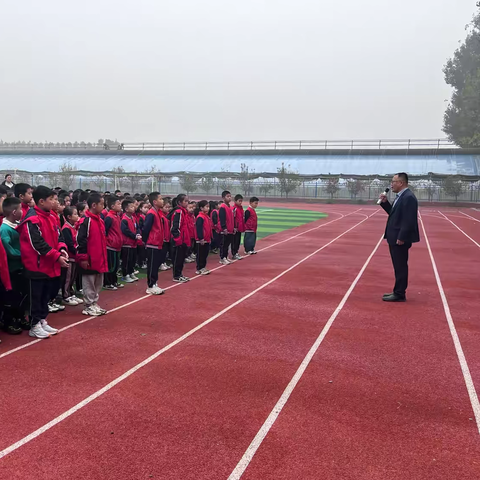 追梦唯笃行，莫负少年时———青州市黄楼街道万红小学举行期中表彰大会