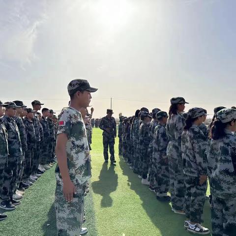 学军人之风采  强自身之素质--第三师五十一团第二中学军训进行时