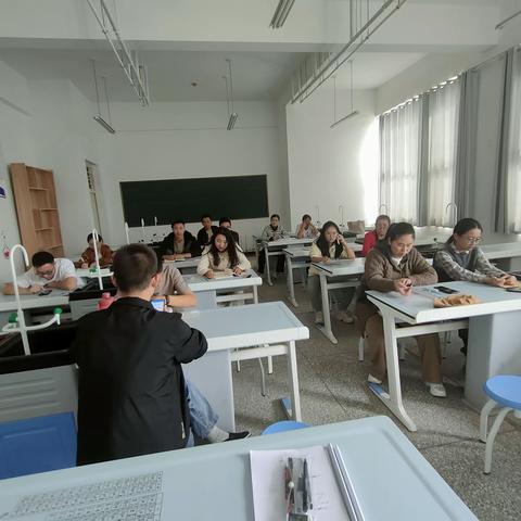 冬日暖阳 精彩绽放-----教师基本功之尺规作图