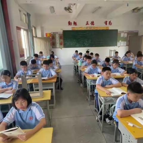 『努力造就一个人』