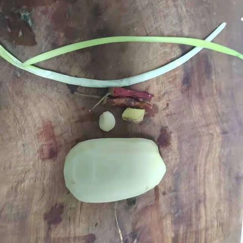 王博宇暑假生活美食篇-酸辣土豆丝